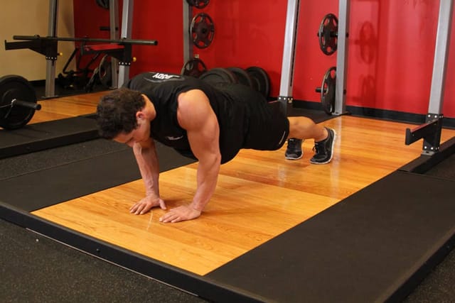 Close-Grip Push-Up, start position