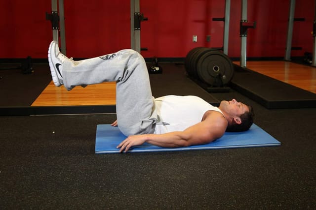 Reverse Crunch, start position
