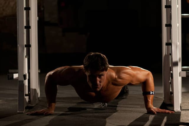 Wide Push-Up, finish position